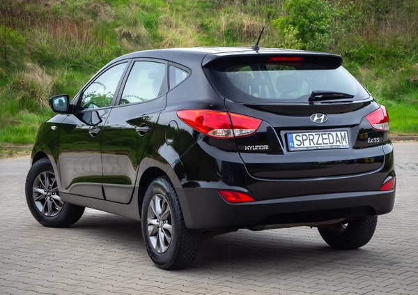 Hyundai ix35 cena 49900 przebieg: 119000, rok produkcji 2015 z Głogów małe 781